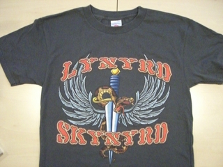 T-SHIRTLYNYRD.jpg
